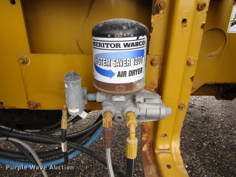 image for item DC0071 2006 Ag-Chem TerraGator 6103 sprayer