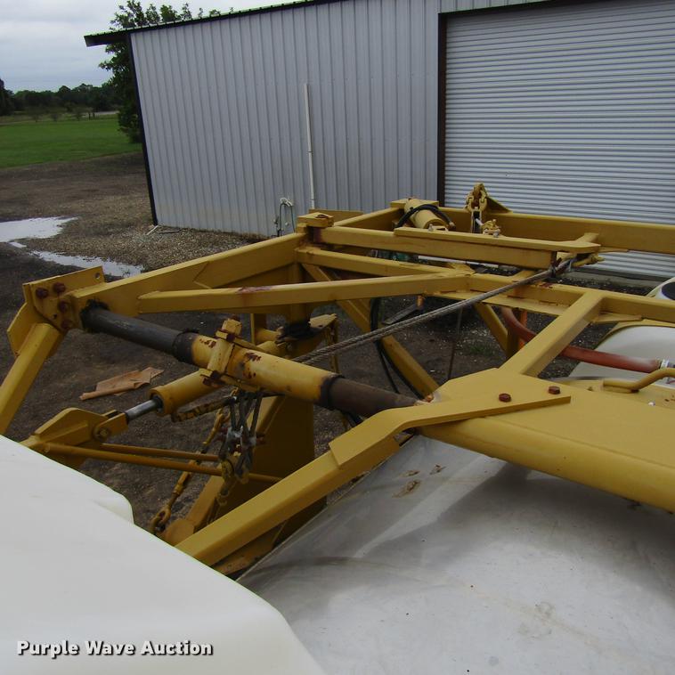 image for item DC0071 2006 Ag-Chem TerraGator 6103 sprayer