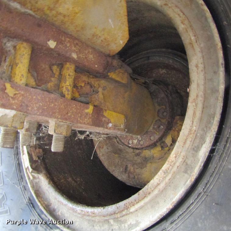 image for item DC0071 2006 Ag-Chem TerraGator 6103 sprayer