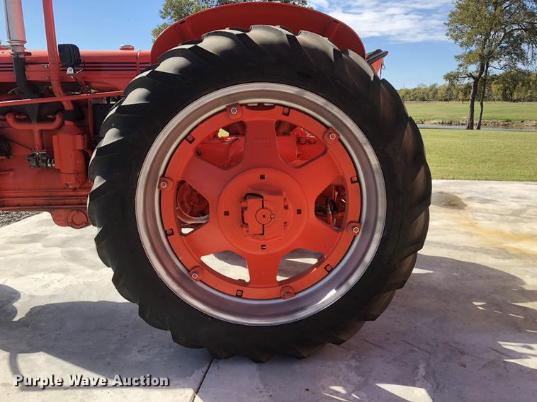 image for item DC0155 1945 Case SC tractor