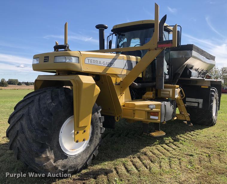 image for item DC0170 2006 Ag-Chem TerraGator 8103 applicator