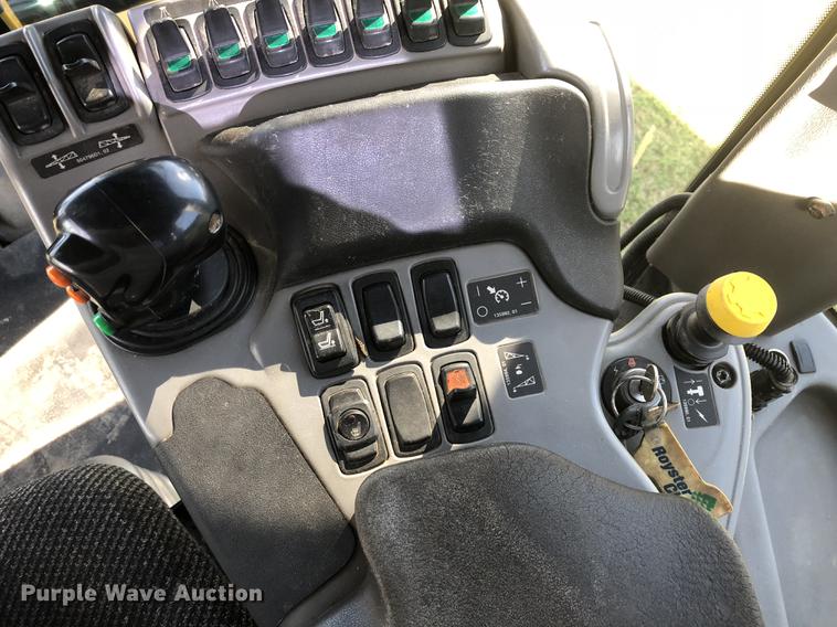 image for item DC0170 2006 Ag-Chem TerraGator 8103 applicator