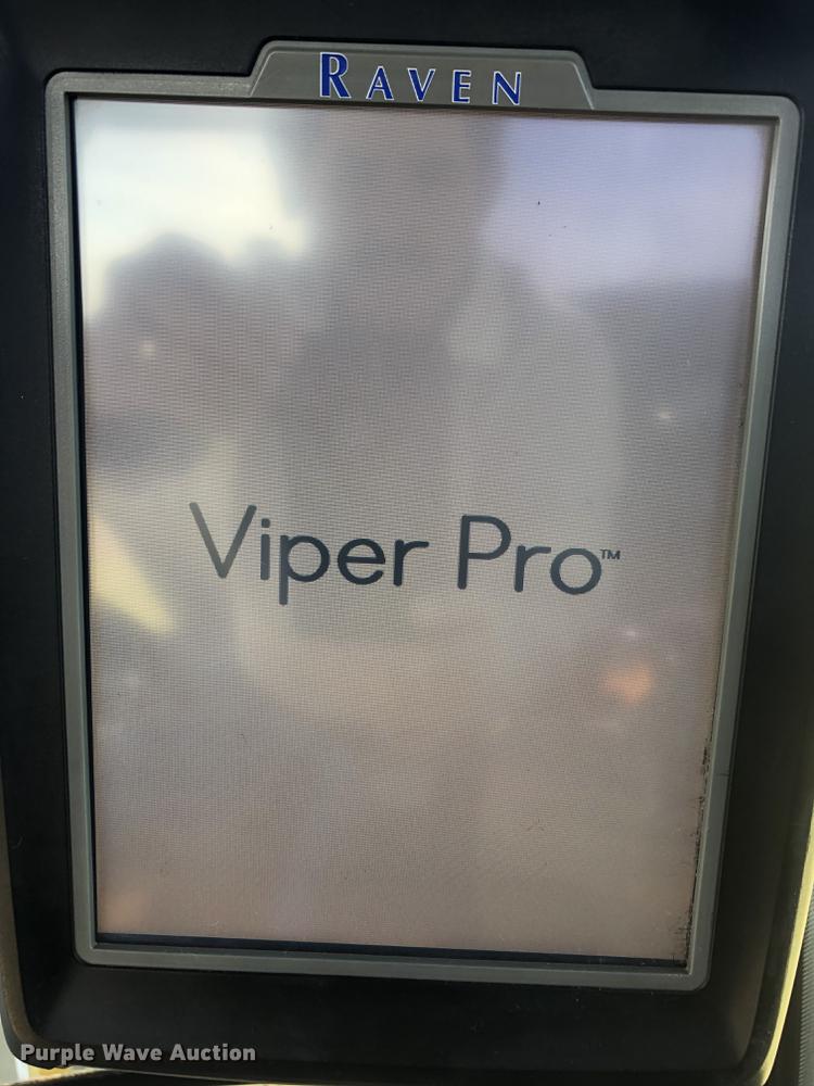 image for item DC0170 2006 Ag-Chem TerraGator 8103 applicator