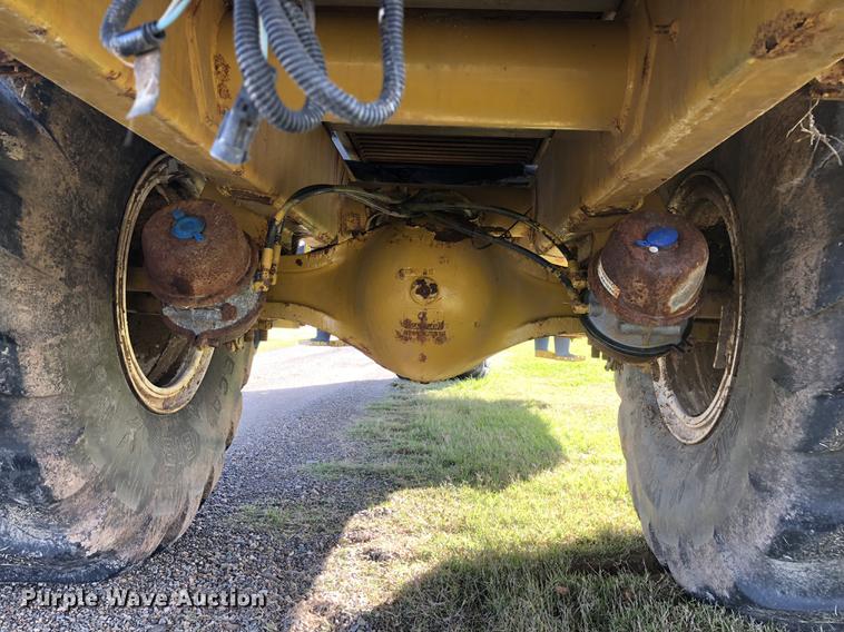 image for item DC0170 2006 Ag-Chem TerraGator 8103 applicator