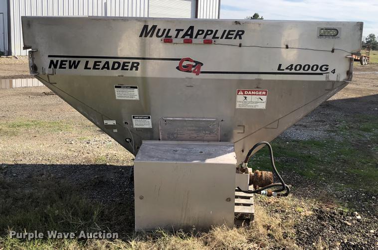 image for item DC0171 New Leader L4000G4 Multi-Applier 5 dry spreader bed