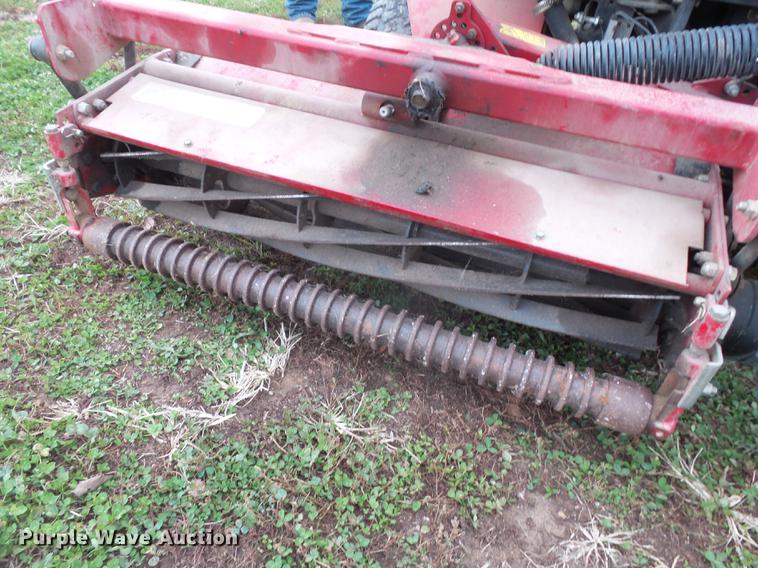 image for item DD2439 1999 Toro Reelmaster 2600D lawn mower