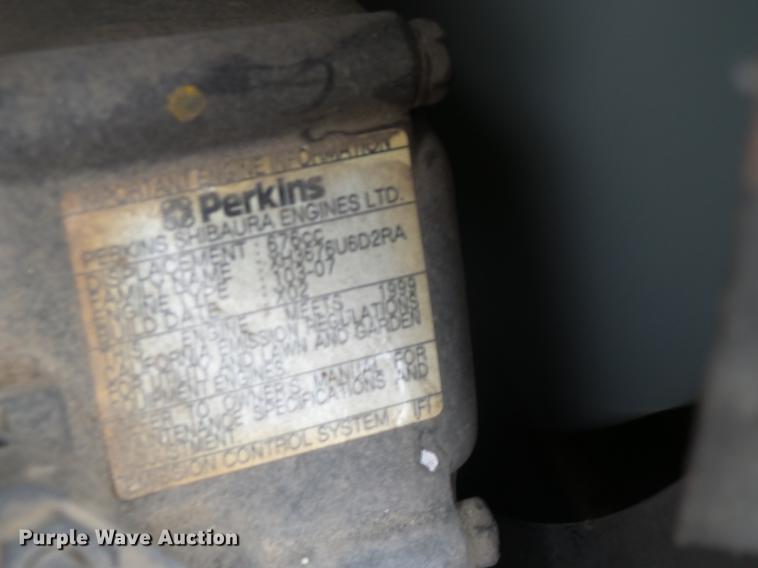 image for item DD2439 1999 Toro Reelmaster 2600D lawn mower