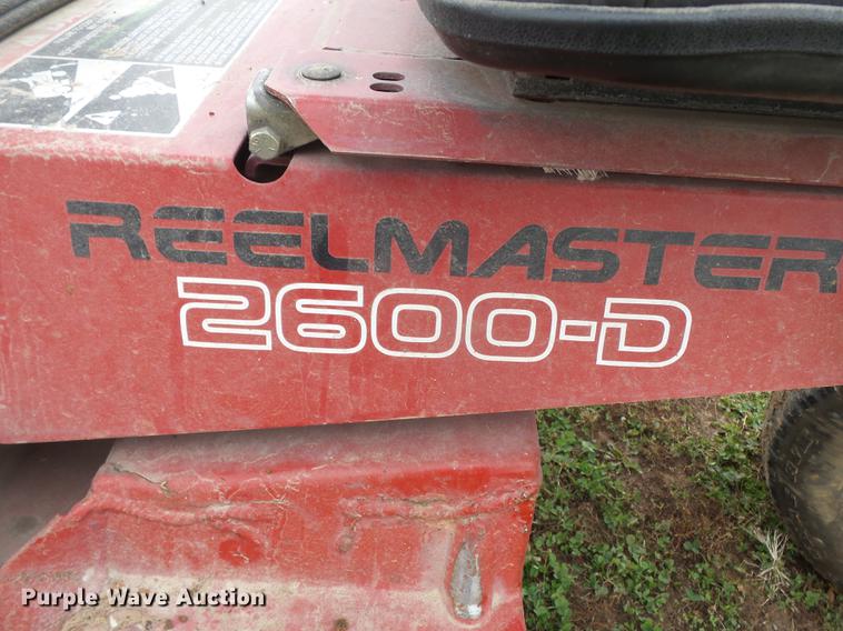 image for item DD2439 1999 Toro Reelmaster 2600D lawn mower