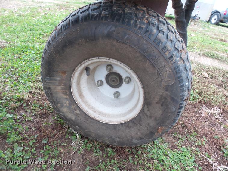 image for item DD2439 1999 Toro Reelmaster 2600D lawn mower