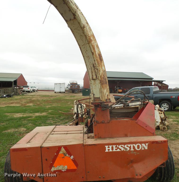 image for item DD2441 Hesston 7150 forage harvester