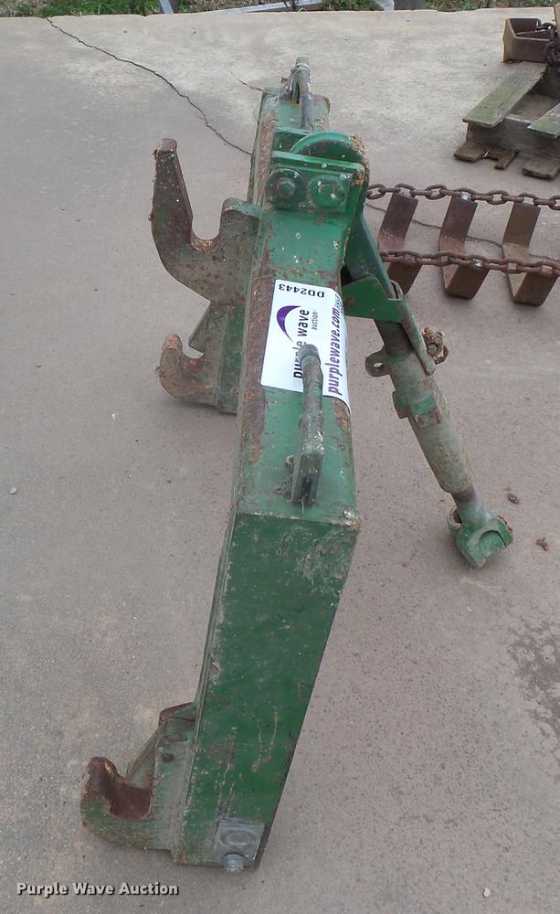 John Deere three point quick attach in Fredericktown, MO Item DD2443