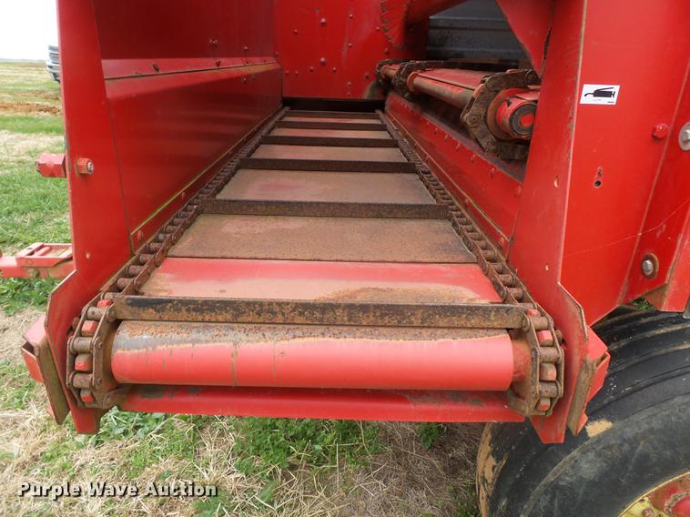 image for item DD2449 Gehl BU970 silage wagon