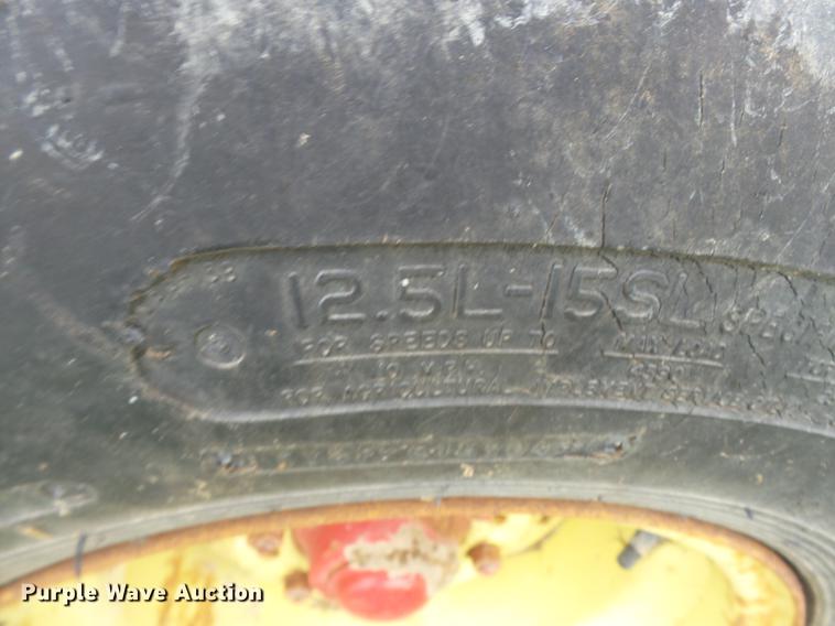 image for item DD2449 Gehl BU970 silage wagon