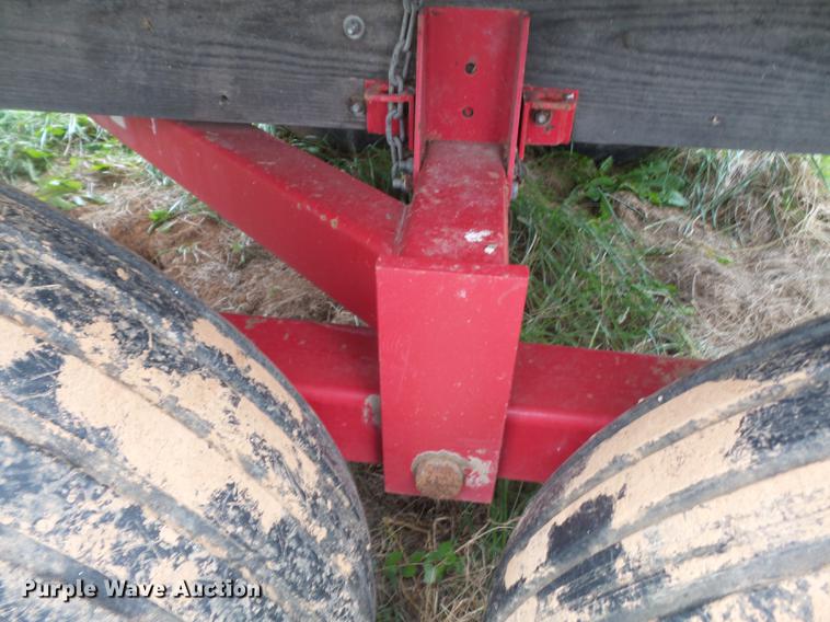 image for item DD2449 Gehl BU970 silage wagon