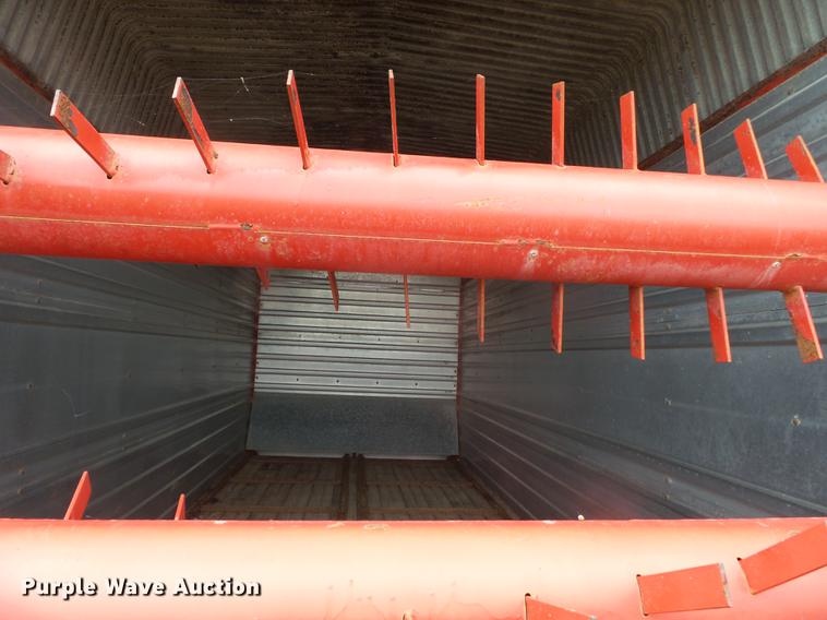 image for item DD2449 Gehl BU970 silage wagon