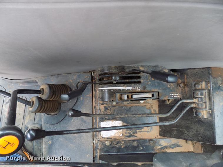 image for item DD3486 2003 Case IH JX95 tractor