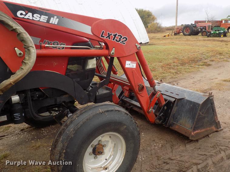 image for item DD3486 2003 Case IH JX95 tractor