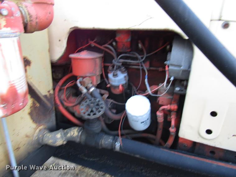 image for item DD3791 Case 440 tractor