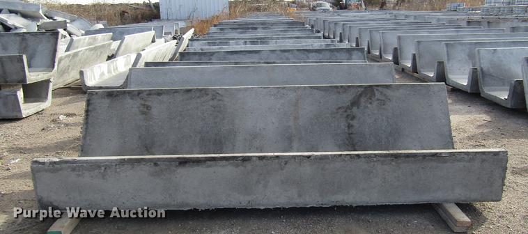 image for item DD3792 (10) concrete feed bunks
