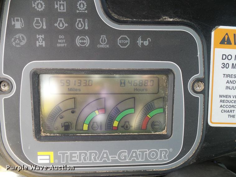 image for item DD5973 2002 Ag-Chem TerraGator 8103 applicator