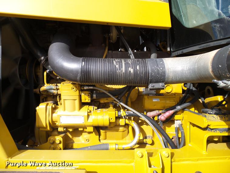 image for item DD5973 2002 Ag-Chem TerraGator 8103 applicator