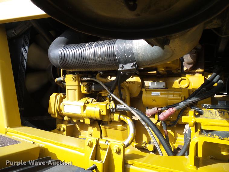 image for item DD5973 2002 Ag-Chem TerraGator 8103 applicator