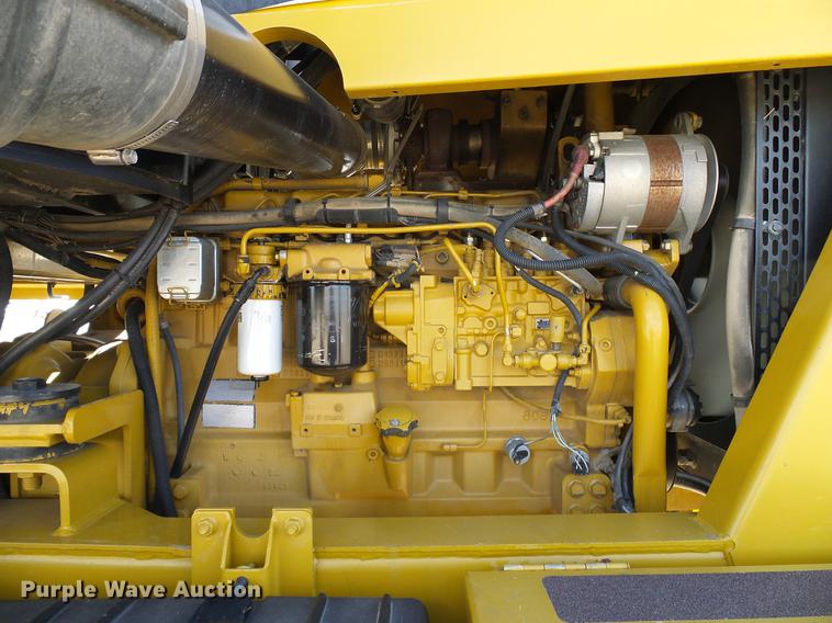 image for item DD5973 2002 Ag-Chem TerraGator 8103 applicator