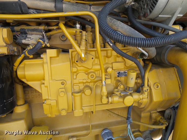 image for item DD5973 2002 Ag-Chem TerraGator 8103 applicator