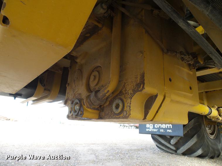 image for item DD5973 2002 Ag-Chem TerraGator 8103 applicator