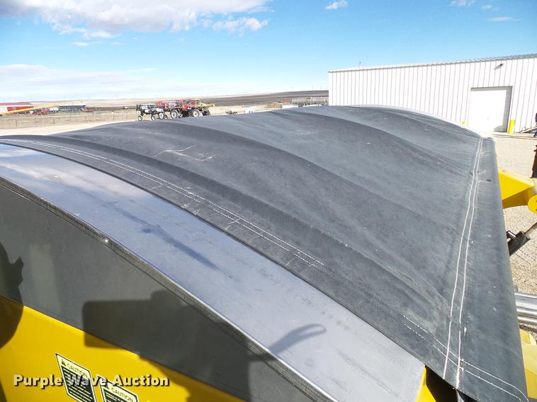 image for item DD5973 2002 Ag-Chem TerraGator 8103 applicator