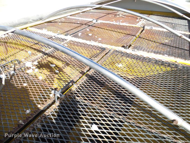 image for item DD5973 2002 Ag-Chem TerraGator 8103 applicator