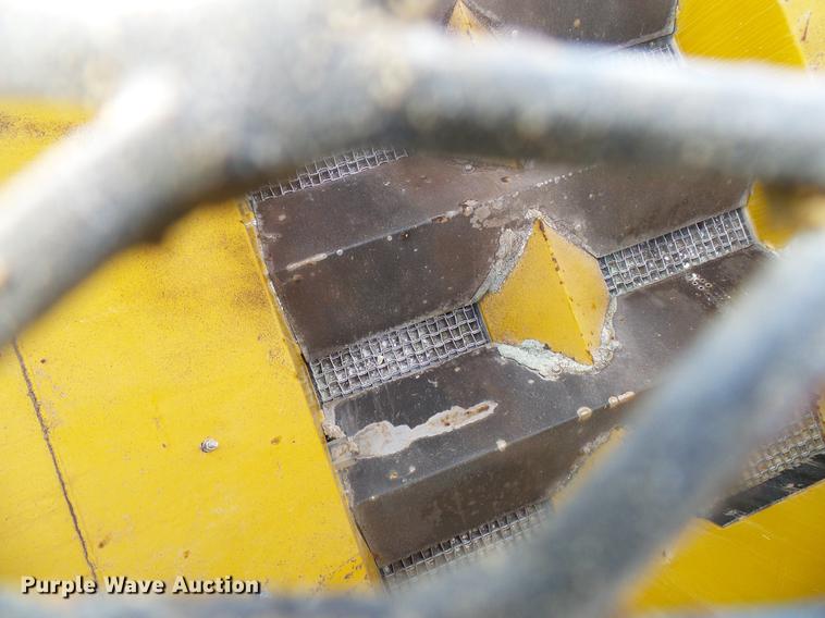 image for item DD5973 2002 Ag-Chem TerraGator 8103 applicator