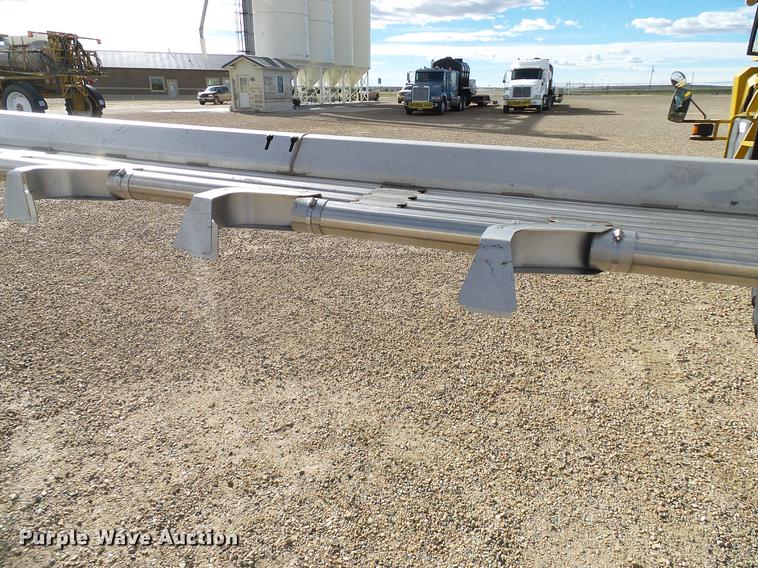 image for item DD5973 2002 Ag-Chem TerraGator 8103 applicator