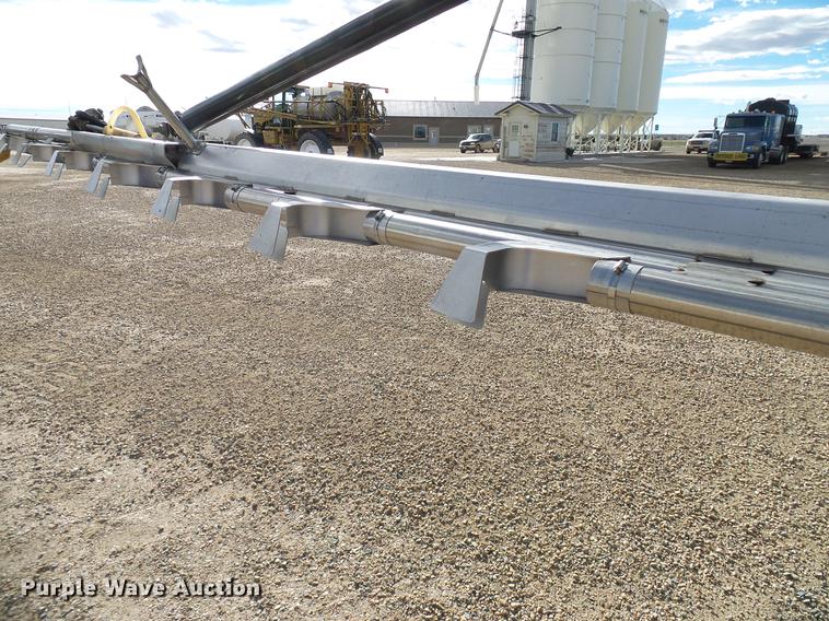 image for item DD5973 2002 Ag-Chem TerraGator 8103 applicator