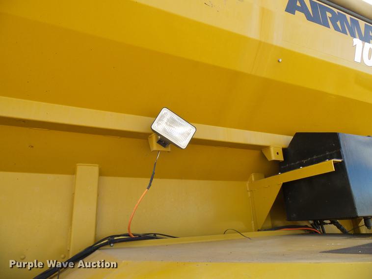 image for item DD5973 2002 Ag-Chem TerraGator 8103 applicator