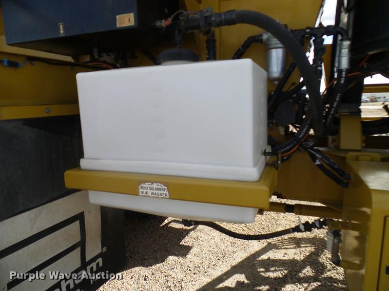 image for item DD5973 2002 Ag-Chem TerraGator 8103 applicator