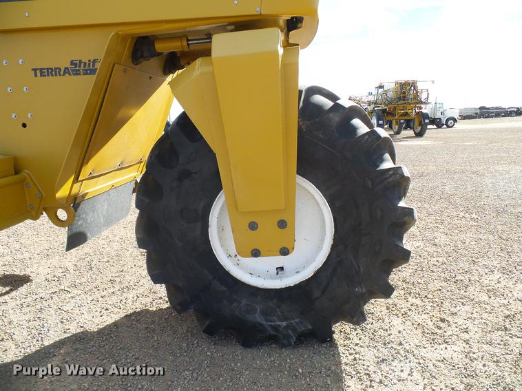 image for item DD5973 2002 Ag-Chem TerraGator 8103 applicator