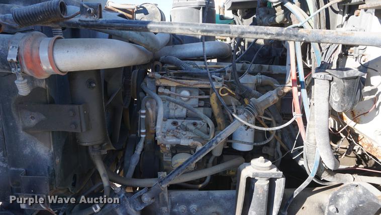 image for item DD6652 1990 Chevrolet Kodiak truck cab and chassis