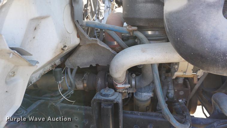 image for item DD6652 1990 Chevrolet Kodiak truck cab and chassis