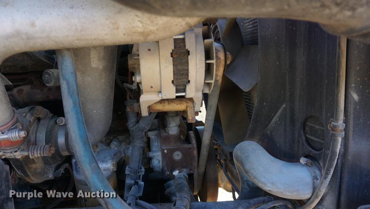 image for item DD6652 1990 Chevrolet Kodiak truck cab and chassis