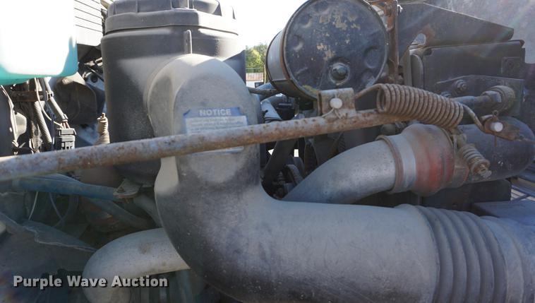 image for item DD6652 1990 Chevrolet Kodiak truck cab and chassis