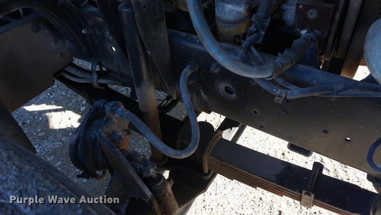 image for item DD6652 1990 Chevrolet Kodiak truck cab and chassis