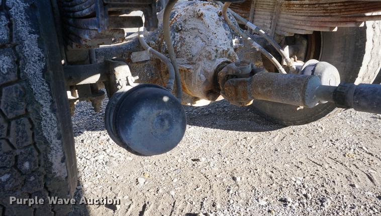 image for item DD6652 1990 Chevrolet Kodiak truck cab and chassis