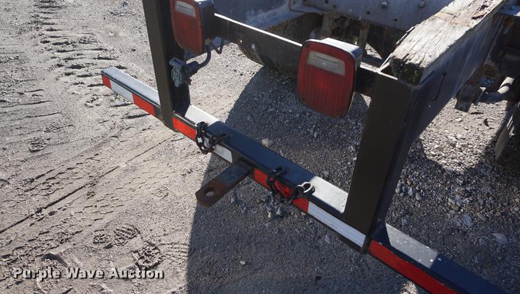 image for item DD6652 1990 Chevrolet Kodiak truck cab and chassis