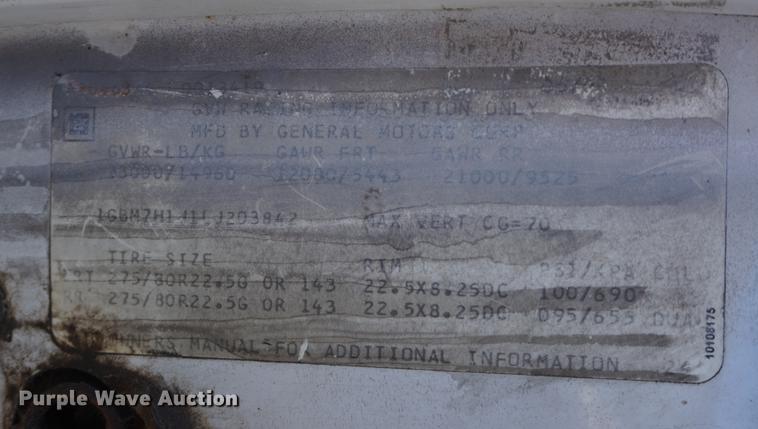 image for item DD6652 1990 Chevrolet Kodiak truck cab and chassis