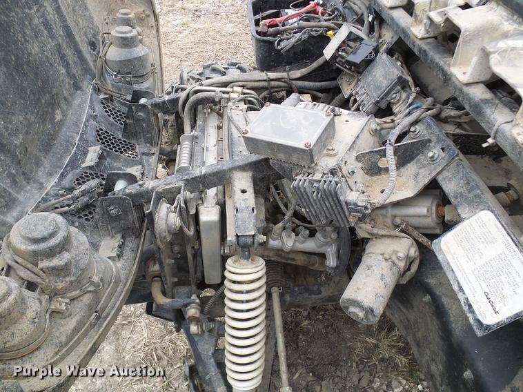 image for item DE5319 2017 Cub Cadet Challenger 750 Crew Cab utility vehicle