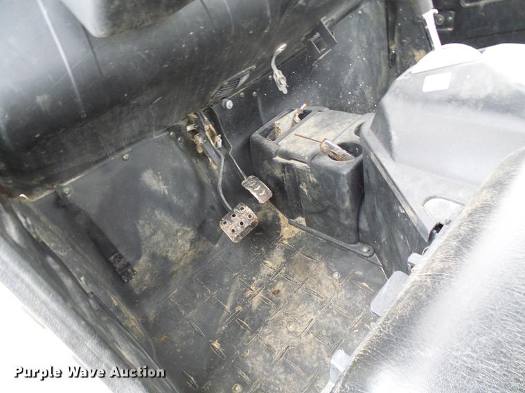 image for item DE5319 2017 Cub Cadet Challenger 750 Crew Cab utility vehicle