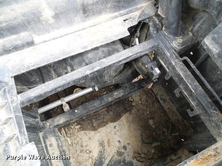 image for item DE5319 2017 Cub Cadet Challenger 750 Crew Cab utility vehicle