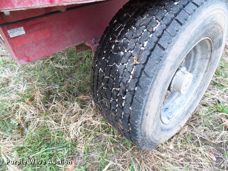 image for item DE5320 2016 Schuler 6520 vertical feed mixer