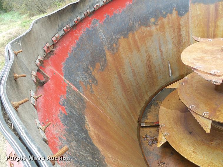 image for item DE5320 2016 Schuler 6520 vertical feed mixer